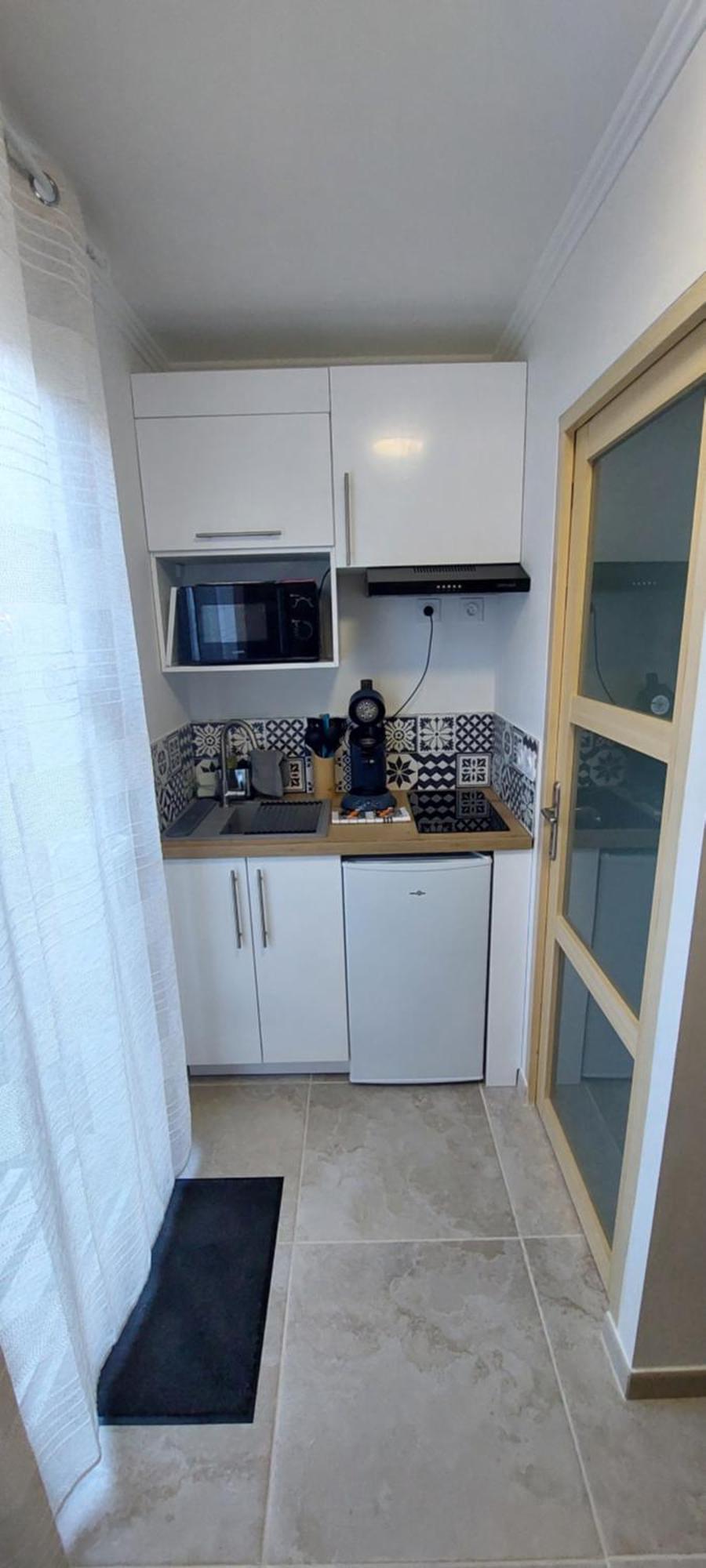 Gite De L'Olivier, Classe, Climatise, Jardin Avec Parking Gratuit Devant Le Logement Et A 5 Minutes Du Centre-Ville A Pied LʼIsle-sur-la-Sorgue Exteriör bild