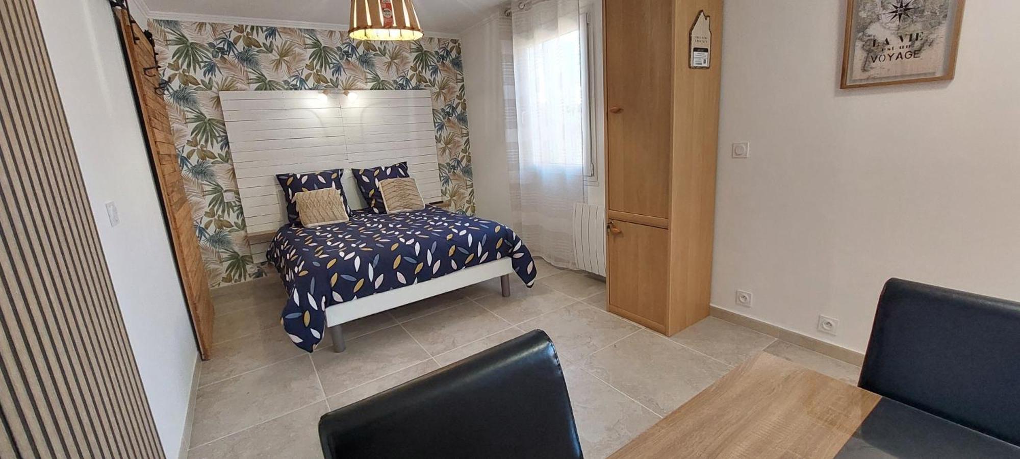 Gite De L'Olivier, Classe, Climatise, Jardin Avec Parking Gratuit Devant Le Logement Et A 5 Minutes Du Centre-Ville A Pied LʼIsle-sur-la-Sorgue Exteriör bild